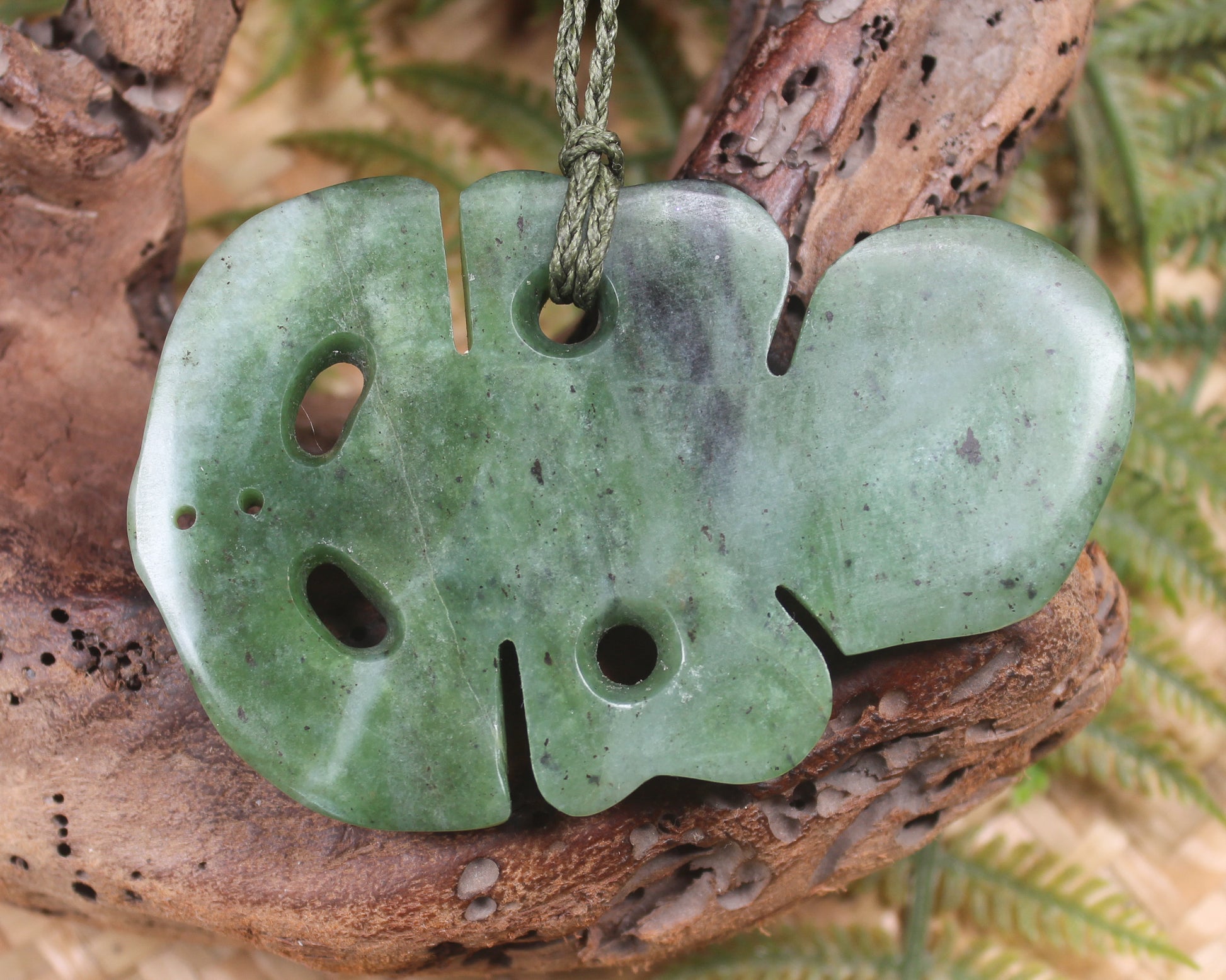 Hapopo Pounamu Hei Tiki - NZ Greenstone