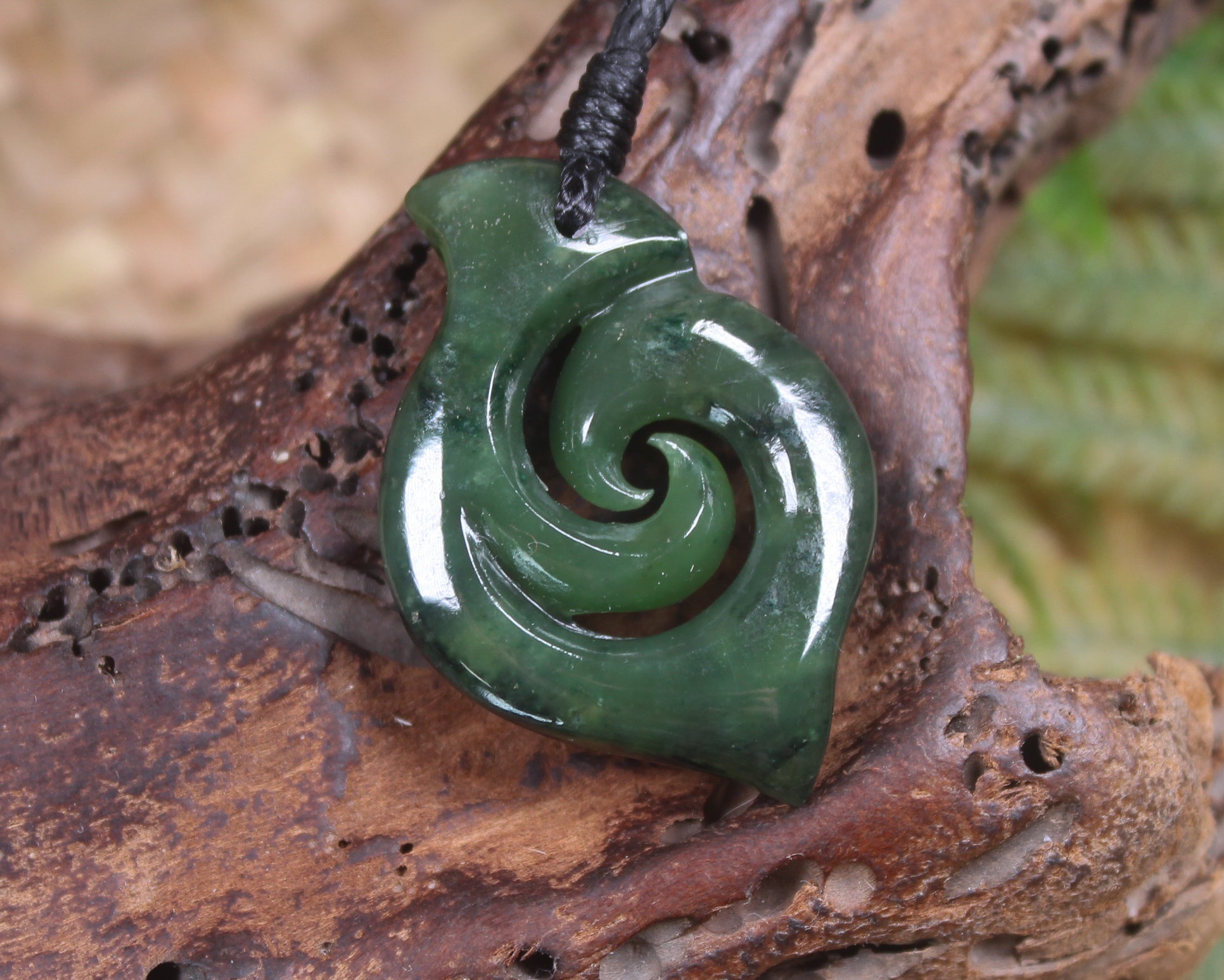 Hei Matau or Fish Hook carved from Kawakawa Pounamu - NZ Greenstone