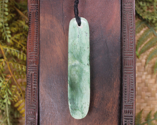 Kawakawa Pounamu Roimata Pendant - NZ Greenstone