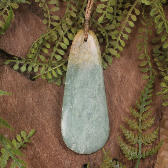 Flower Jade Pounamu - NZ Greenstone