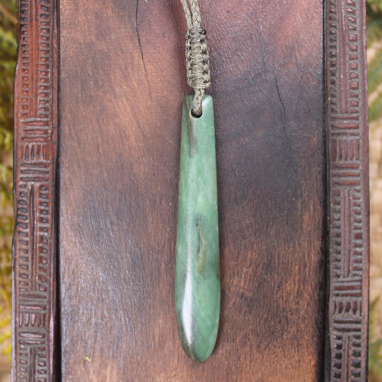 Roimata Teardrop carved from Hapopo Pounamu - NZ Greenstone
