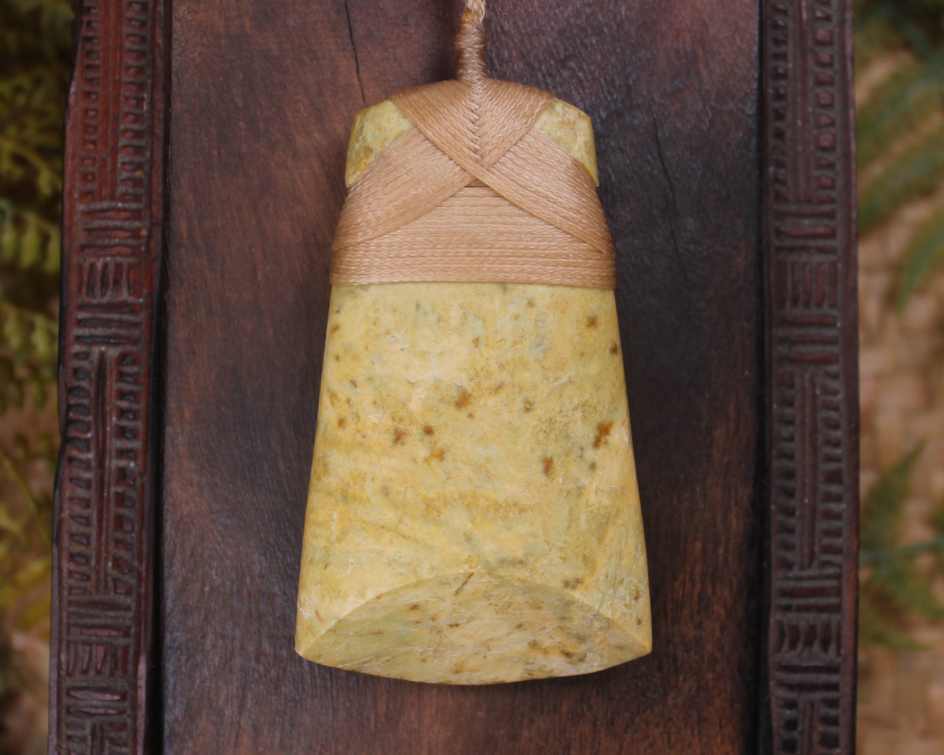 Flower Jade Pounamu Toki