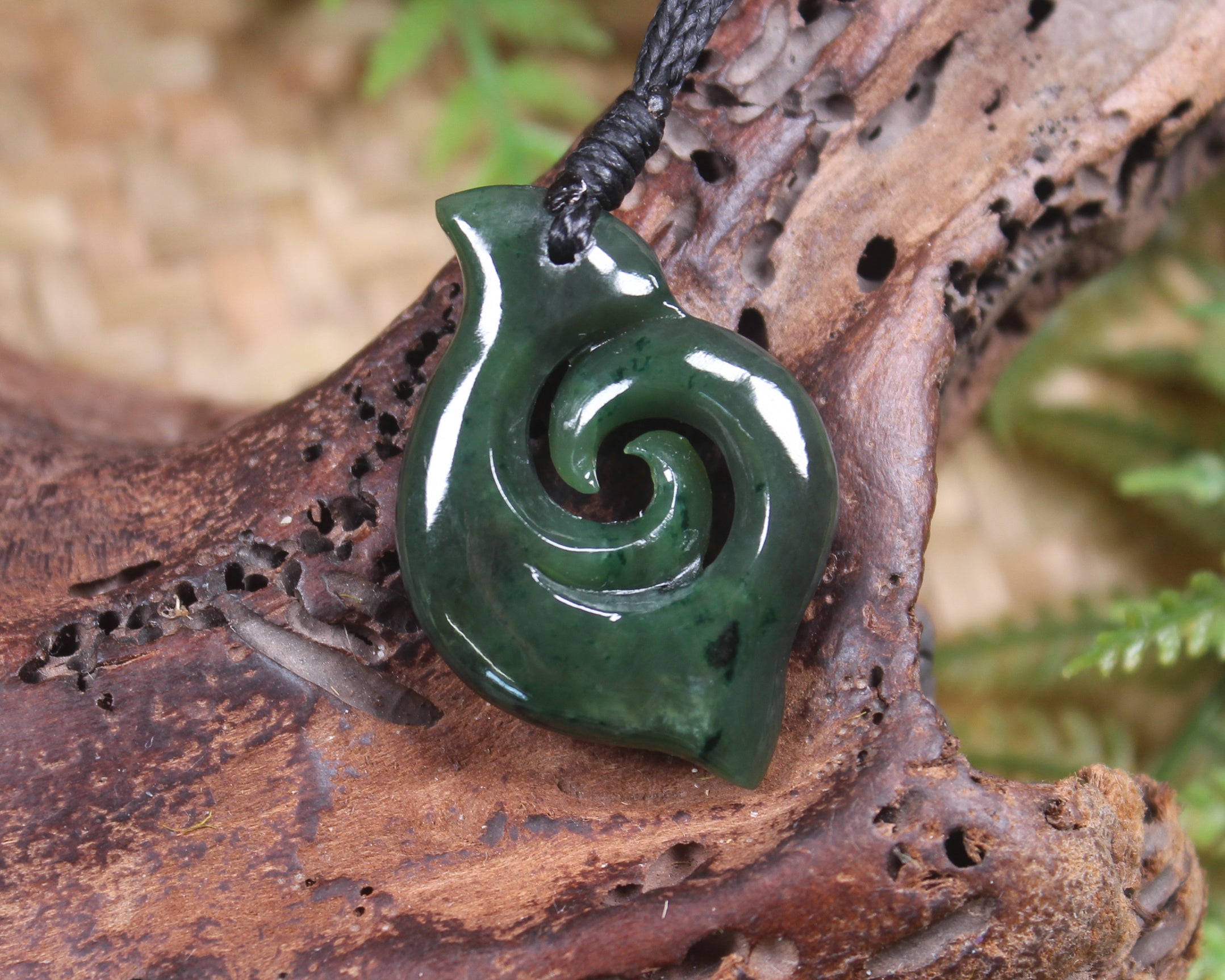 Hei Matau or Fish Hook carved from Kawakawa Pounamu - NZ Greenstone