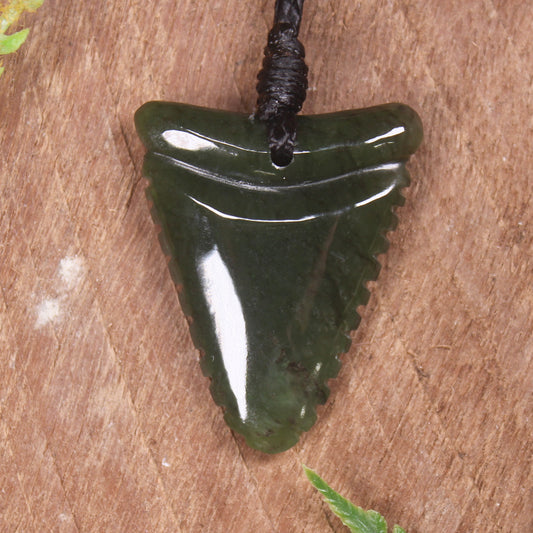 Tooth pendant carved from Rimu Pounamu - NZ Greenstone