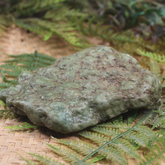 Freeform Touchstone Pounamu Sculpture - Inanga Pounamu - NZ Greenstone
