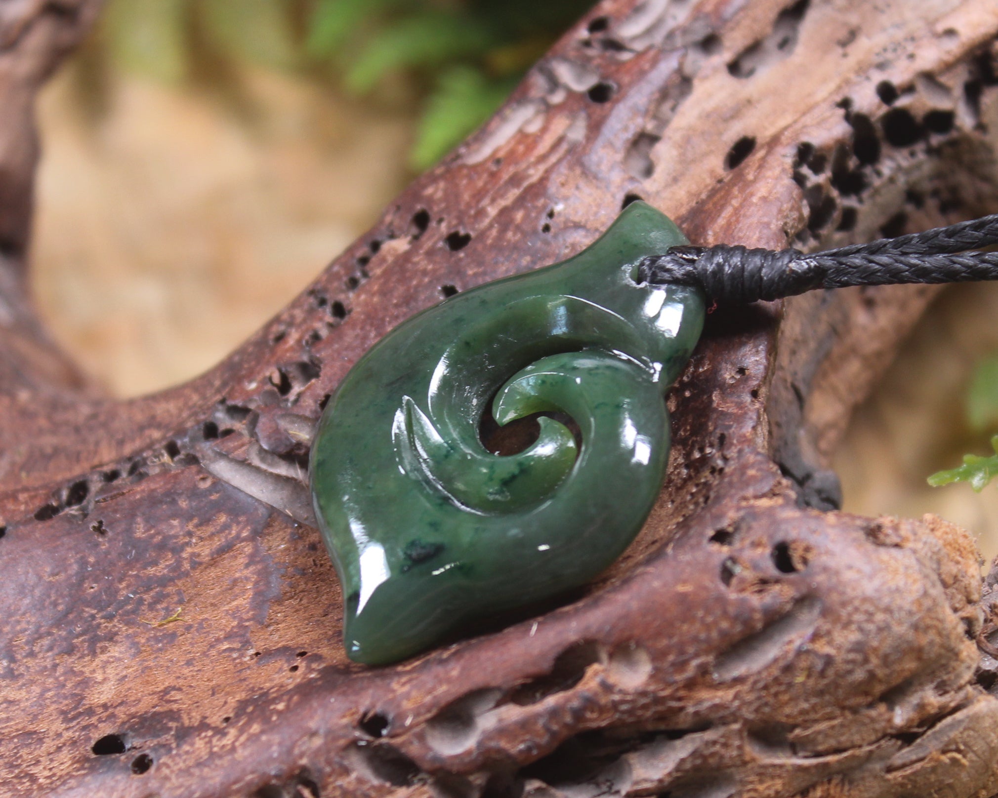 Hei Matau or Fish Hook carved from Kawakawa Pounamu - NZ Greenstone