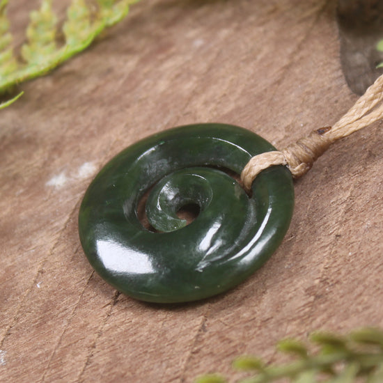 Kawakawa Pounamu Koru