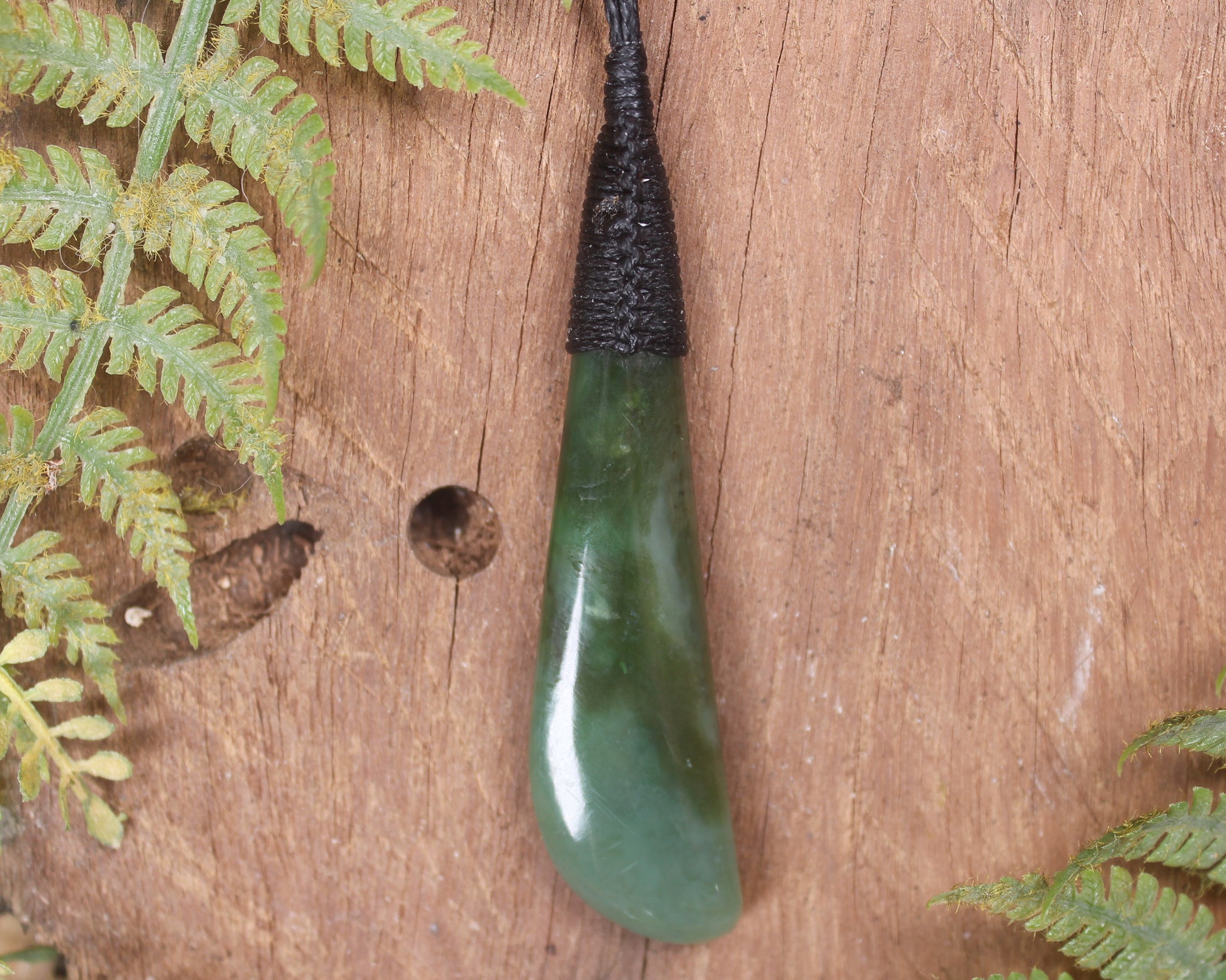 Roimata Teardrop carved from Hapopo Pounamu - NZ Greenstone