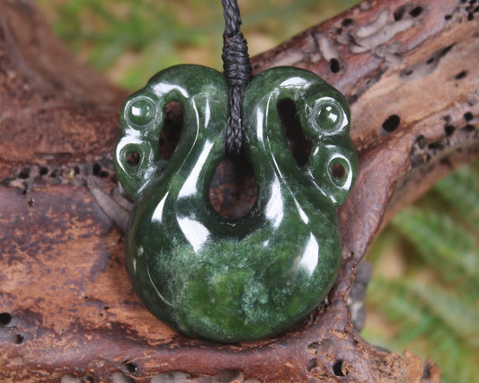 Pekapeka Pendant carved from Kawakawa Pounamu - NZ Greenstone
