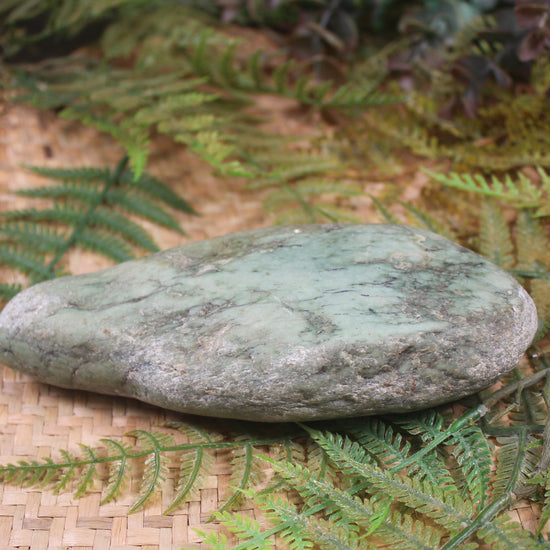 Freeform Touchstone Pounamu Sculpture - Inanga Pounamu - NZ Greenstone