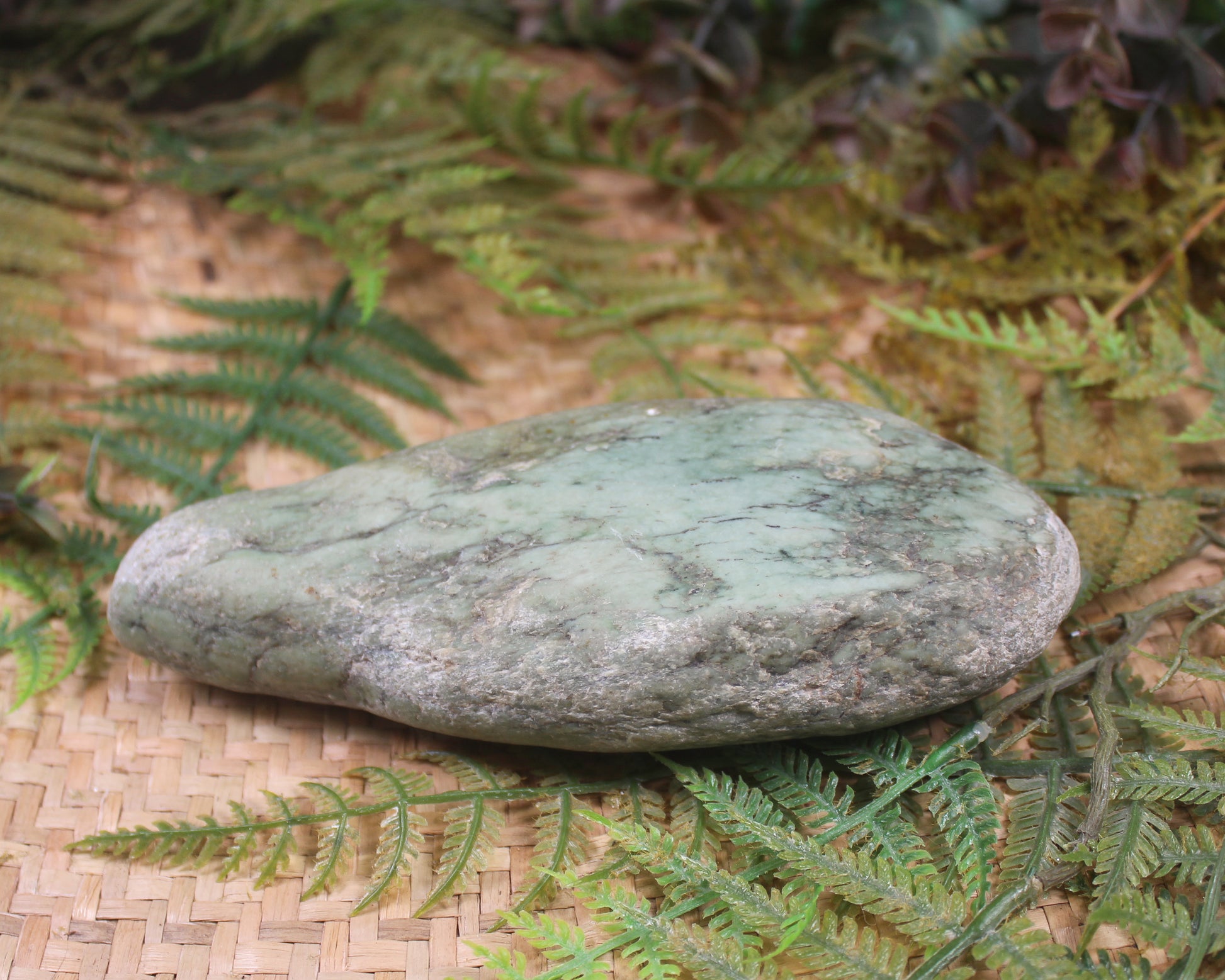 Freeform Touchstone Pounamu Sculpture - Inanga Pounamu - NZ Greenstone