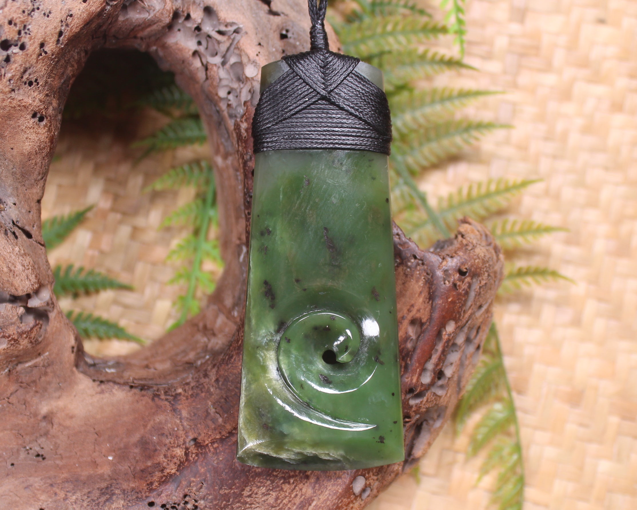 Toki or Adze with Koru carved from Hapopo Pounamu - NZ Greenstone