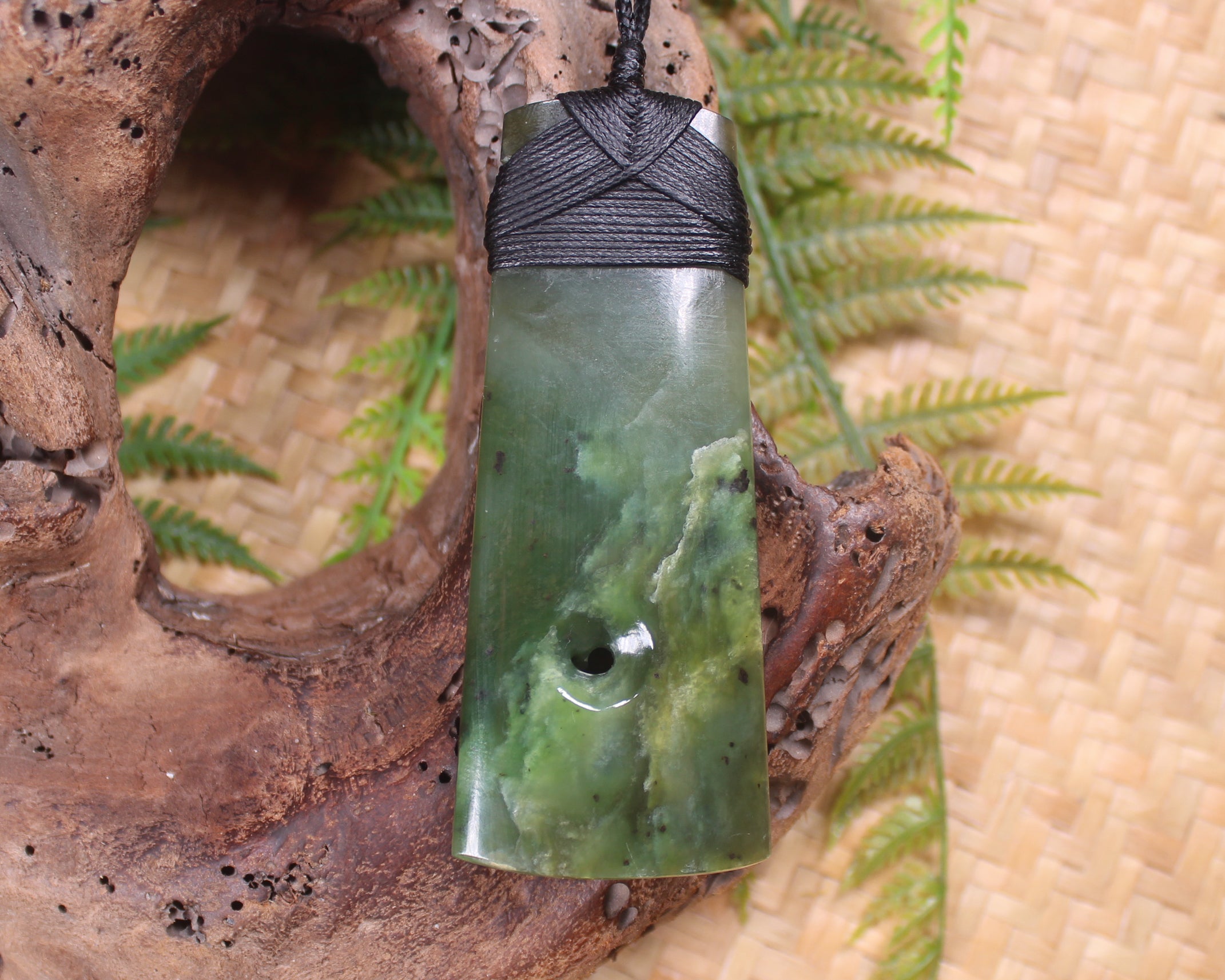 Toki or Adze with Koru carved from Hapopo Pounamu - NZ Greenstone