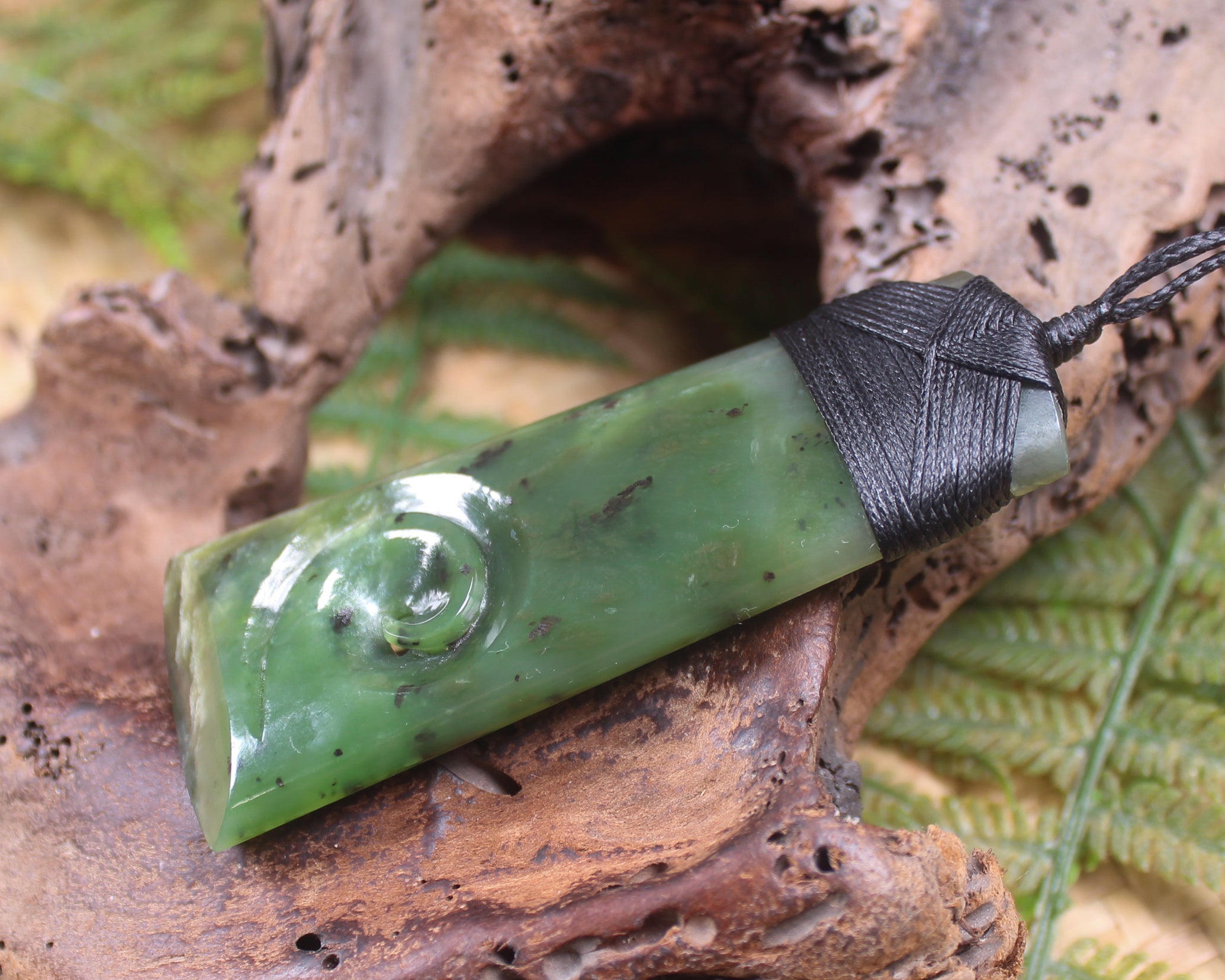 Toki or Adze with Koru carved from Hapopo Pounamu - NZ Greenstone