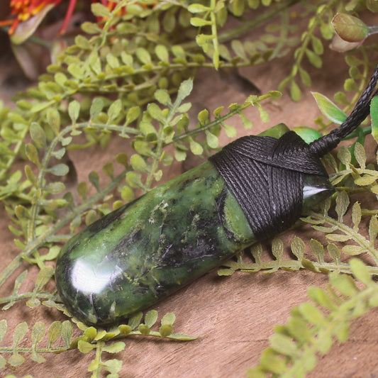 Roimata or Teardop carved from Douglas Creek Pounamu - NZ Greenstone