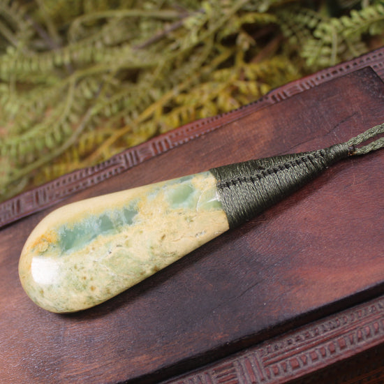 Flower Jade Pounamu Roimata Pendant - NZ Greenstone