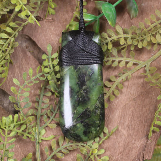 Roimata or Teardop carved from Douglas Creek Pounamu - NZ Greenstone