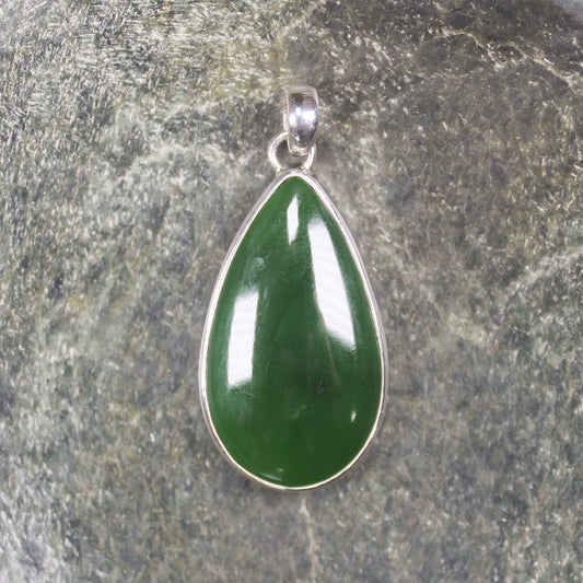 Hapopo Pounamu pendant set in Sterling Silver - NZ Greenstone
