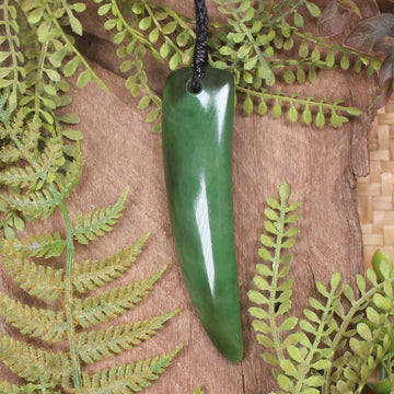 Tooth pendant carved from Hapopo Pounamu - NZ Greenstone