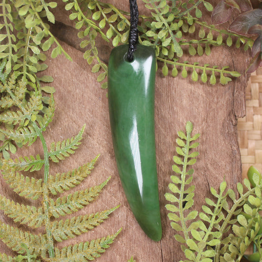 Tooth pendant carved from Hapopo Pounamu - NZ Greenstone