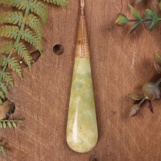 Flower Jade Pounamu Roimata Pendant - NZ Greenstone