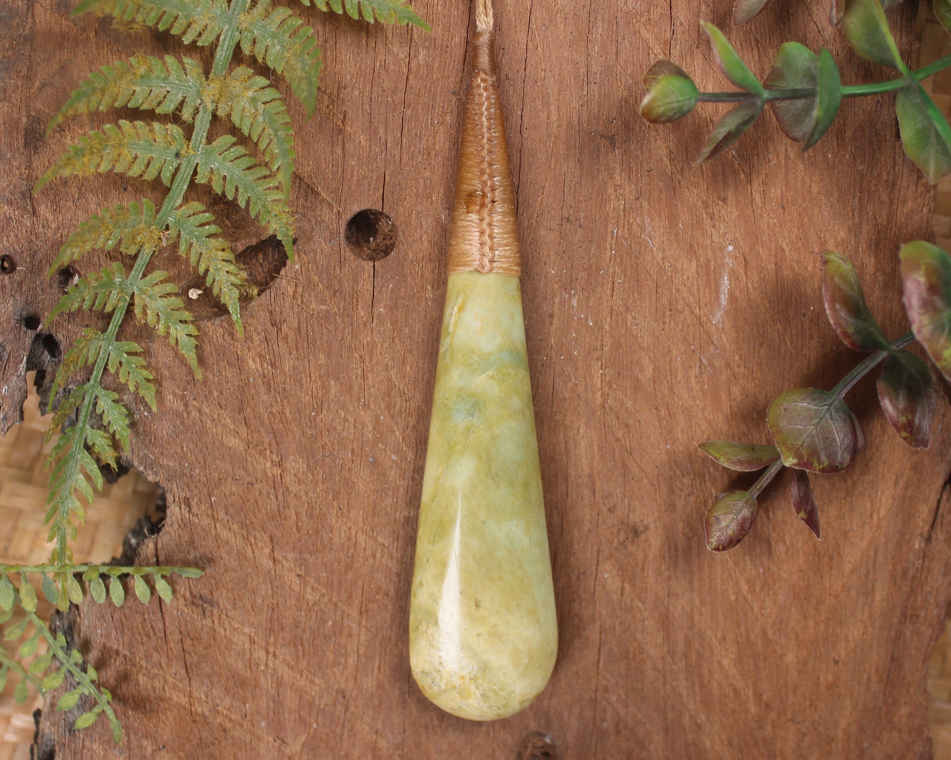 Flower Jade Pounamu Roimata Pendant - NZ Greenstone