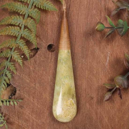 Flower Jade Pounamu Roimata Pendant - NZ Greenstone