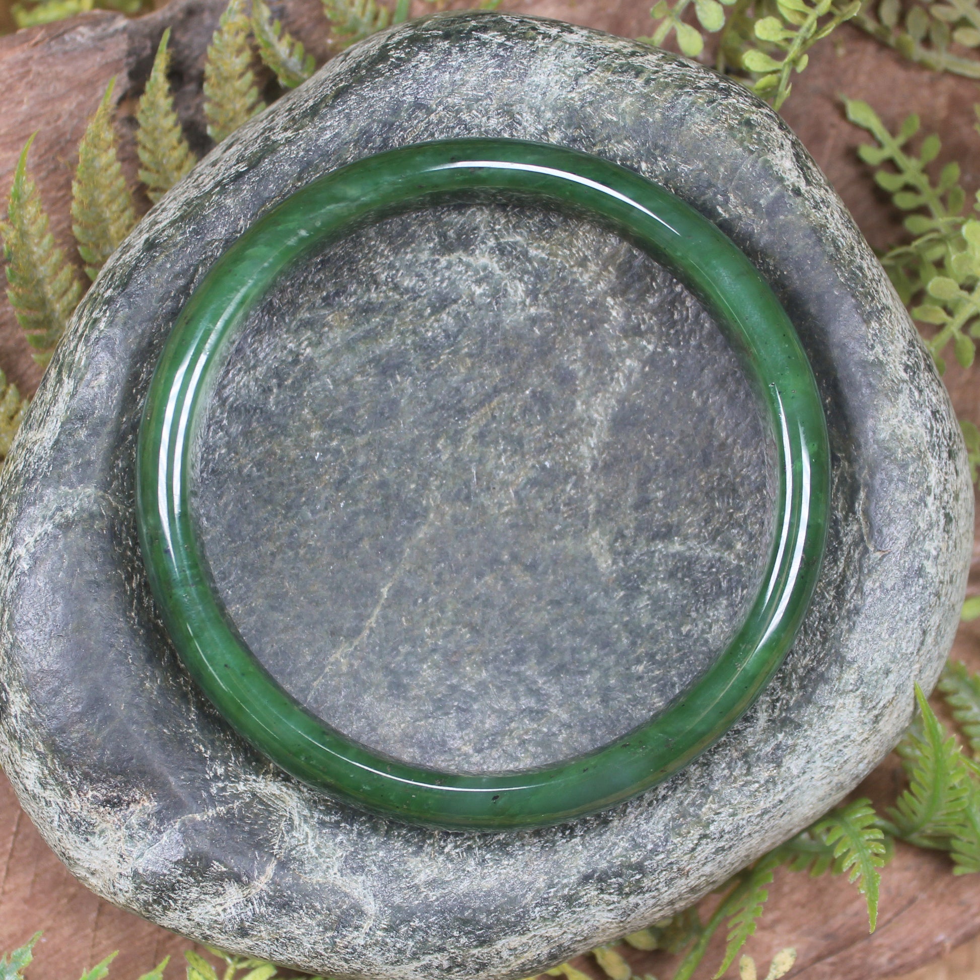 Bangle carved from Kawakawa Pounamu - NZ Greenstone
