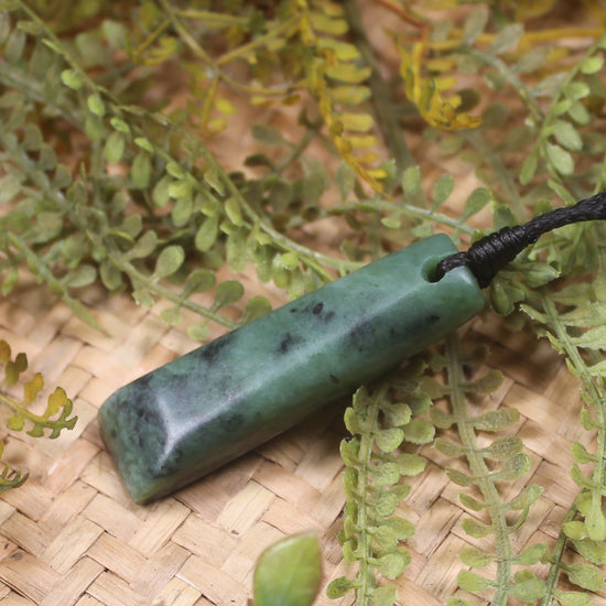 Inanga Pounamu Toki