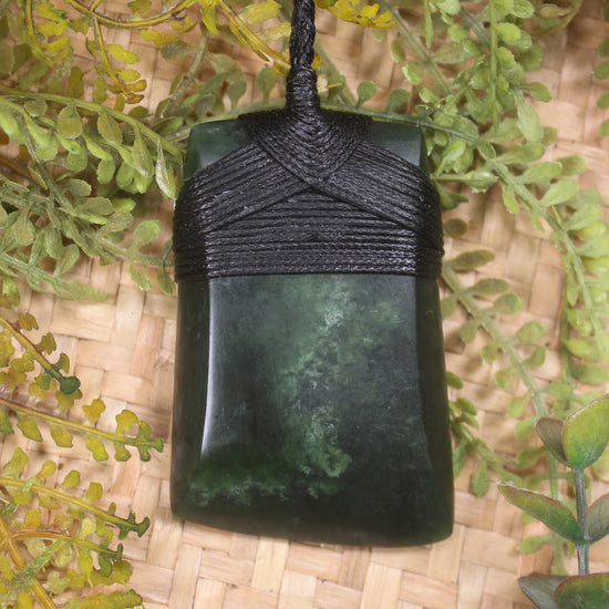 Kawakawa Pounamu Toki