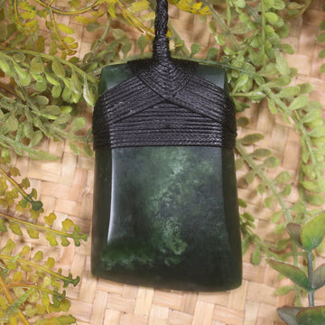 Kawakawa Pounamu Toki