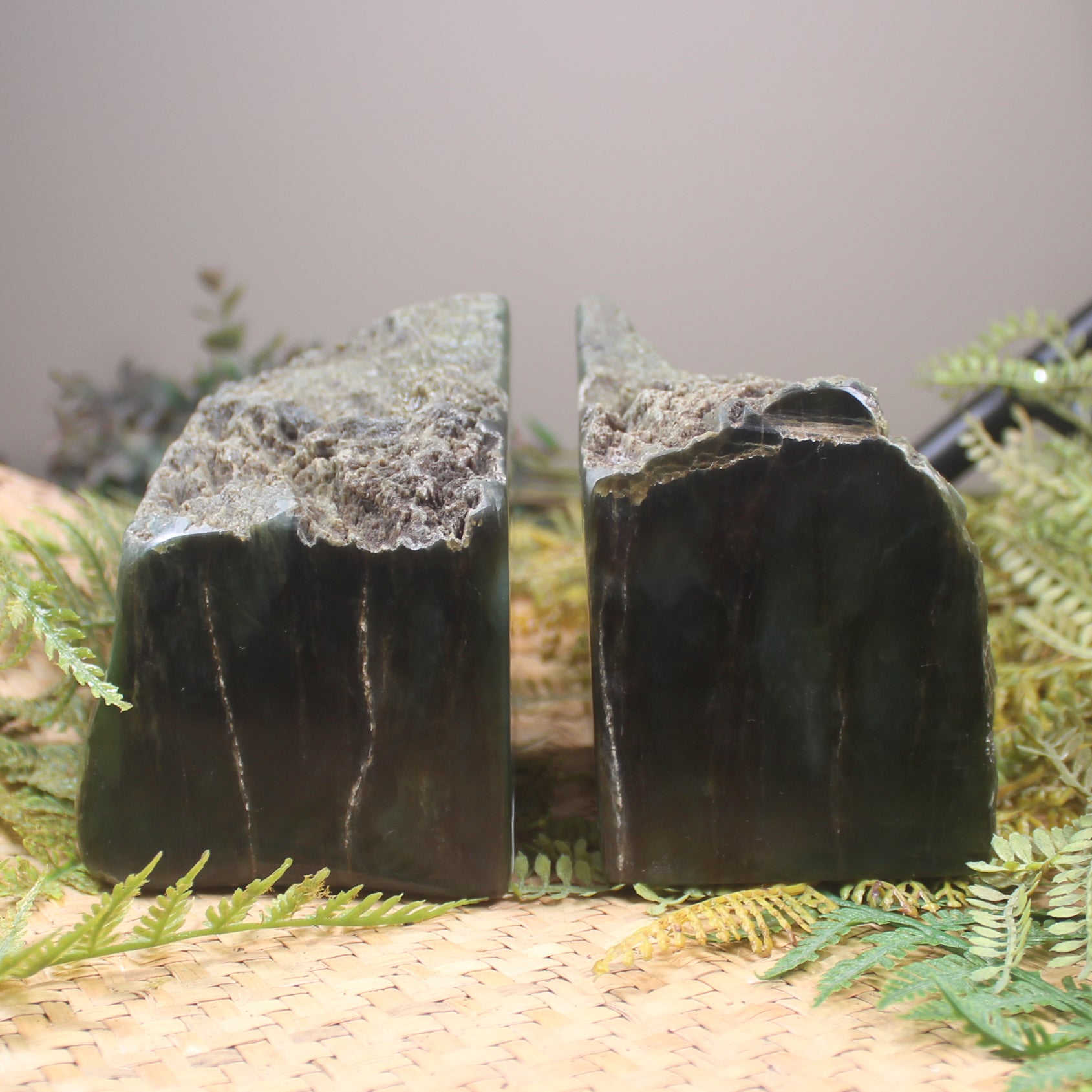 Pounamu Book Ends