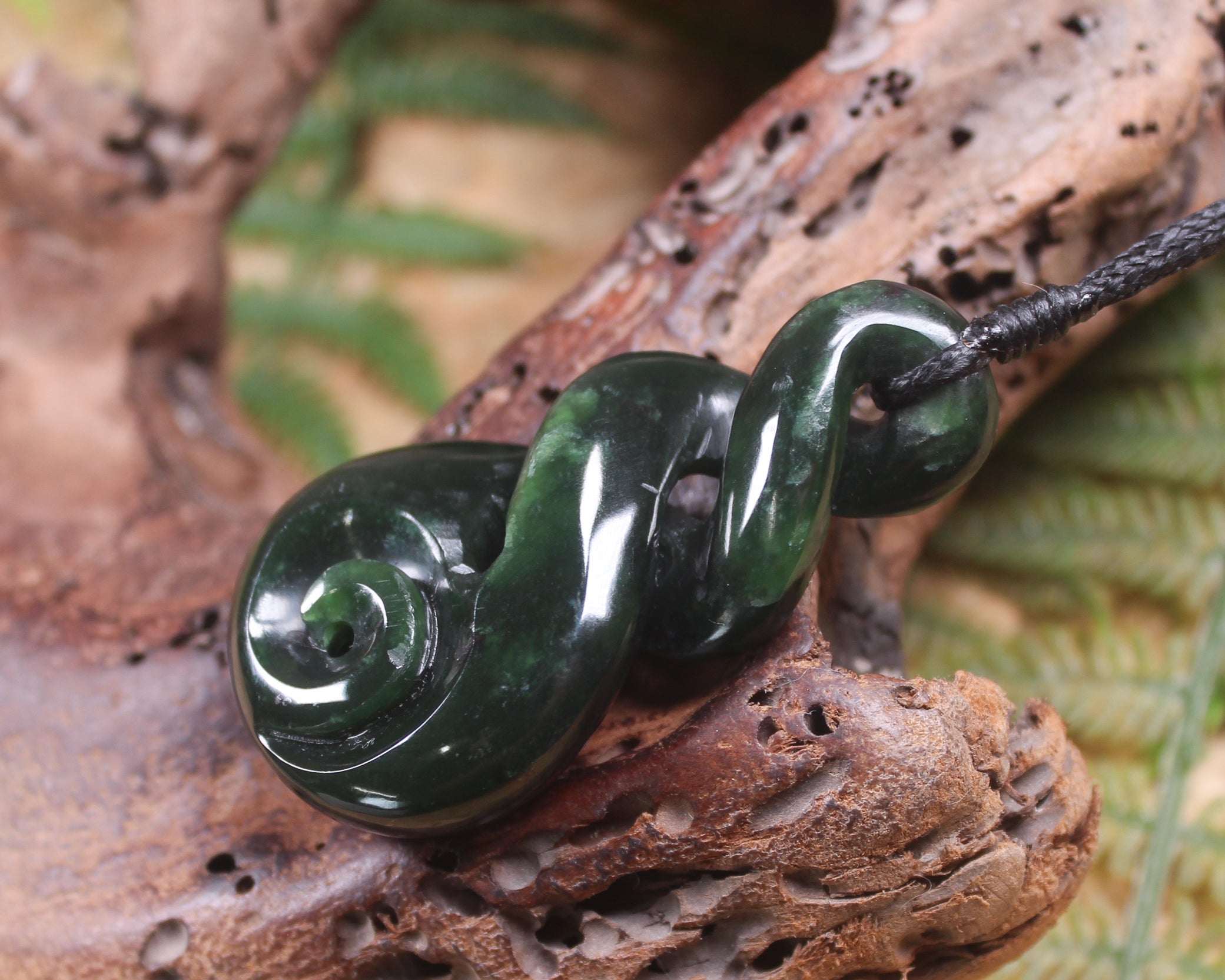 Koru Twist carved from Kawakawa Pounamu - NZ Greenstone