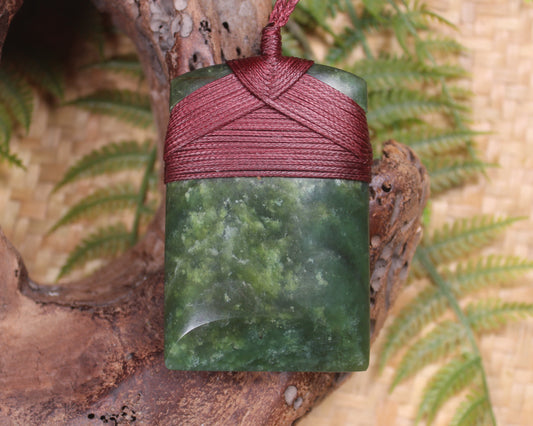 Kawakawa Pounamu Toki