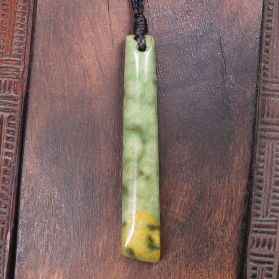Flower Jade Pounamu Toki