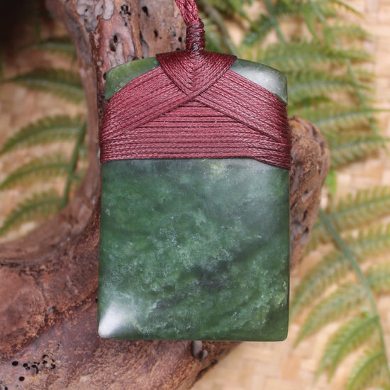 Kawakawa Pounamu Toki