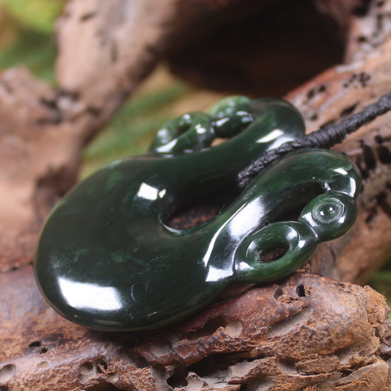 Pekapeka Pendant carved from Kawakawa Pounamu - NZ Greenstone