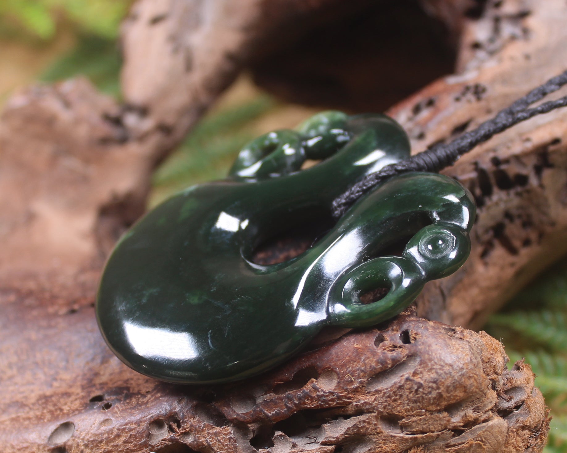 Pekapeka Pendant carved from Kawakawa Pounamu - NZ Greenstone
