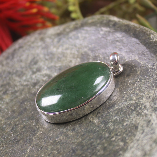 Kawakawa Pounamu pendant set in Sterling Silver - NZ Greenstone