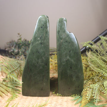 Pounamu Book Ends