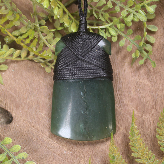 Tangiwai Pounamu Toki