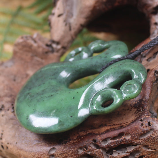 Pekapeka Pendant carved from Hapopo Pounamu - NZ Greenstone