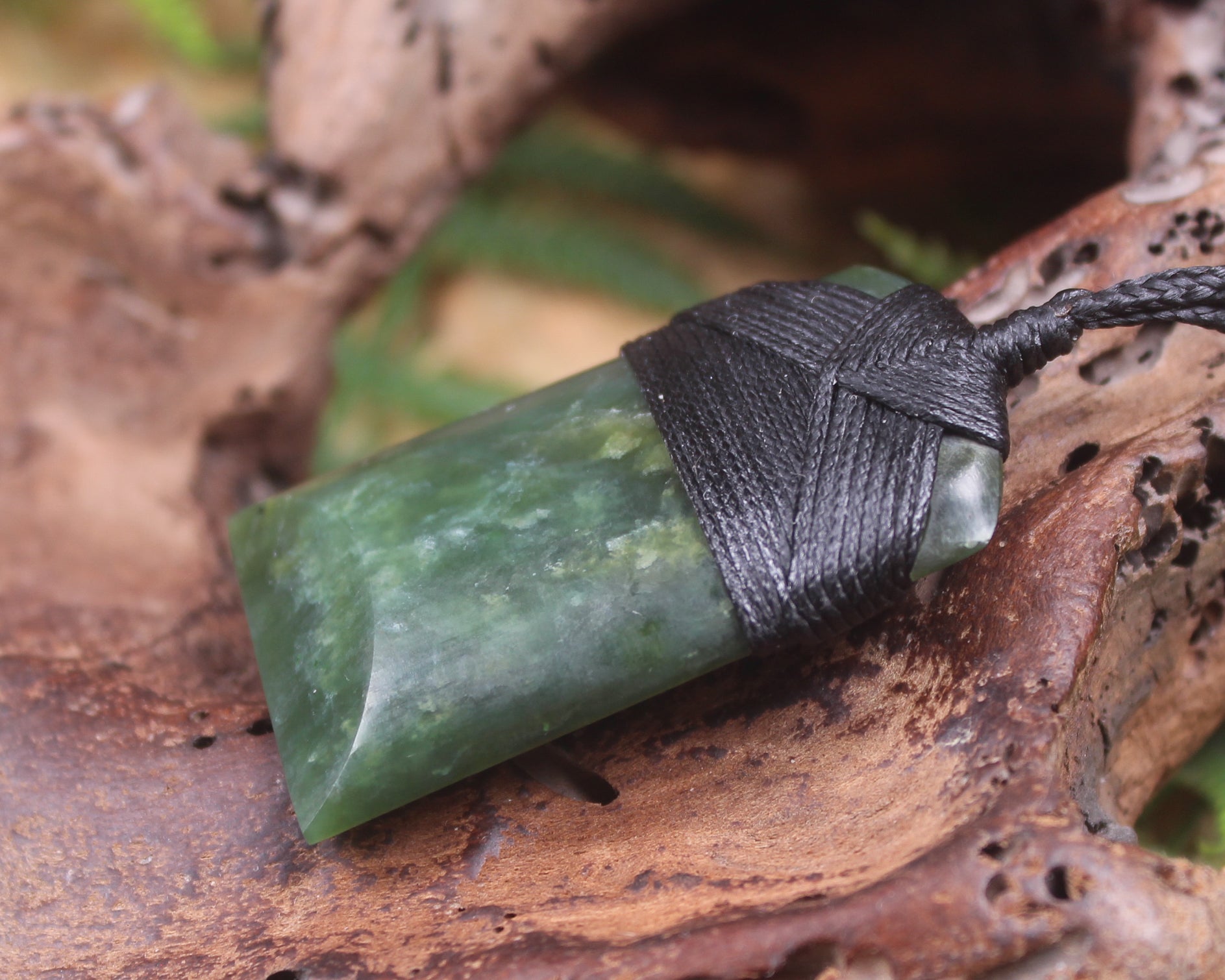 Kawakawa Pounamu Toki