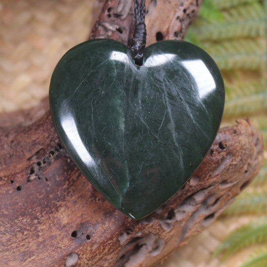 Heart carved from Kawakawa Pounamu - NZ Greenstone