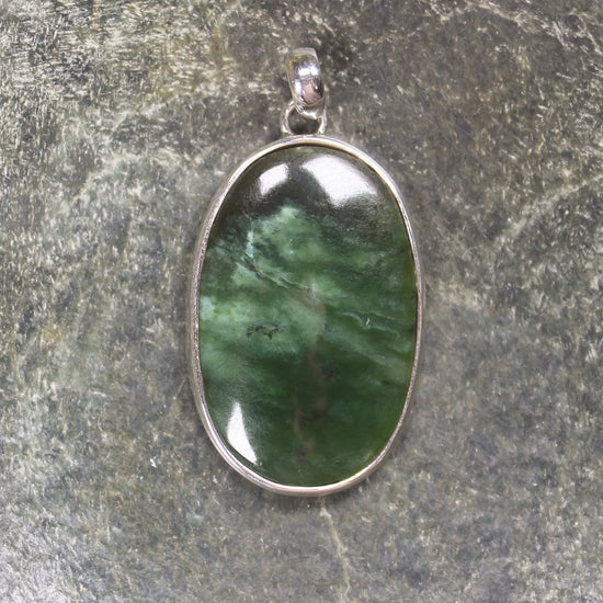 Hapopo Pounamu pendant set in Sterling Silver - NZ Greenstone