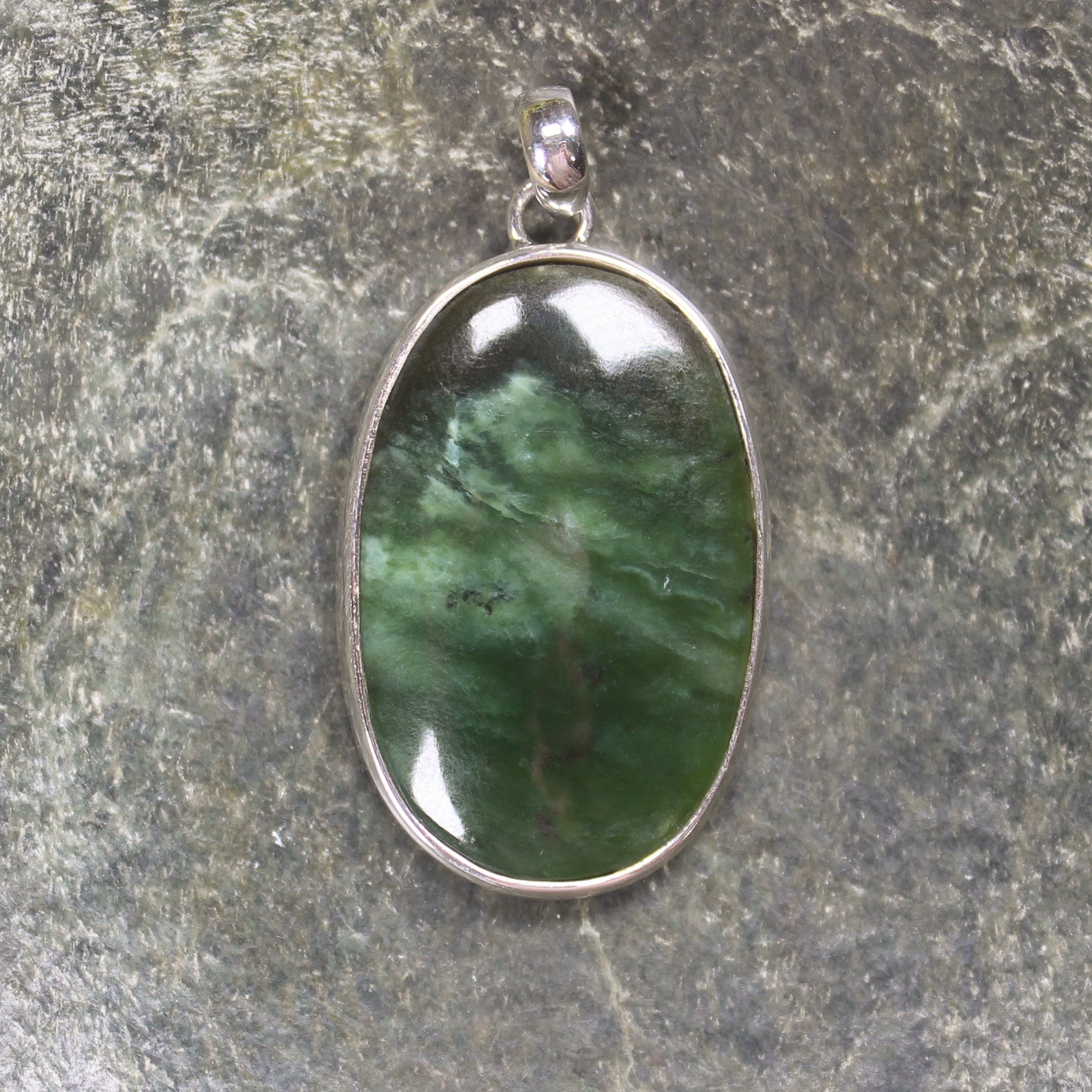 Hapopo Pounamu pendant set in Sterling Silver - NZ Greenstone