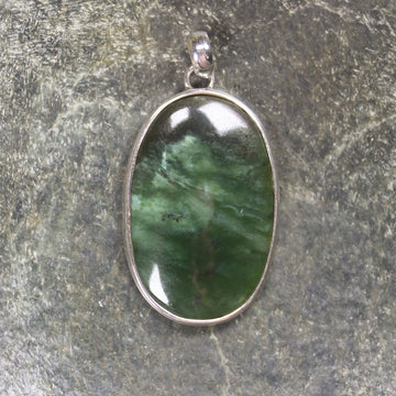 Hapopo Pounamu pendant set in Sterling Silver - NZ Greenstone