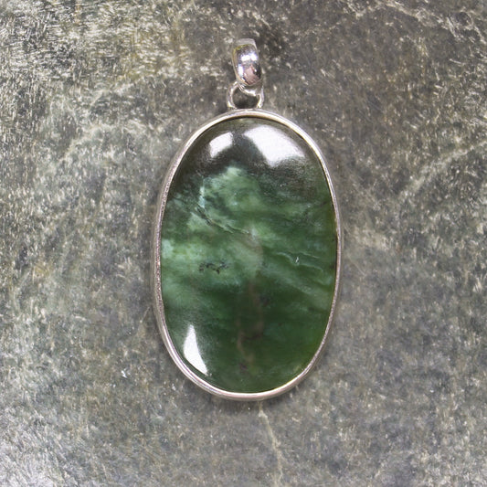Hapopo Pounamu pendant set in Sterling Silver - NZ Greenstone