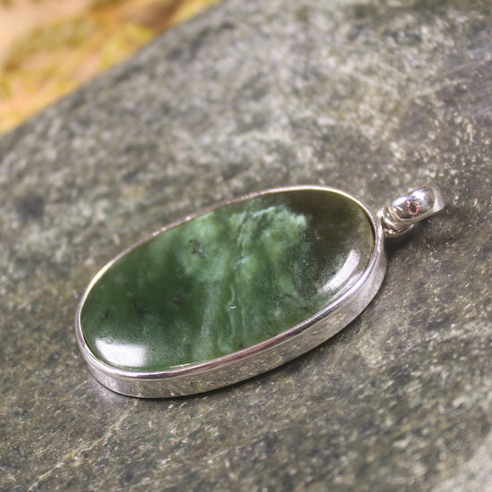 Hapopo Pounamu pendant set in Sterling Silver - NZ Greenstone