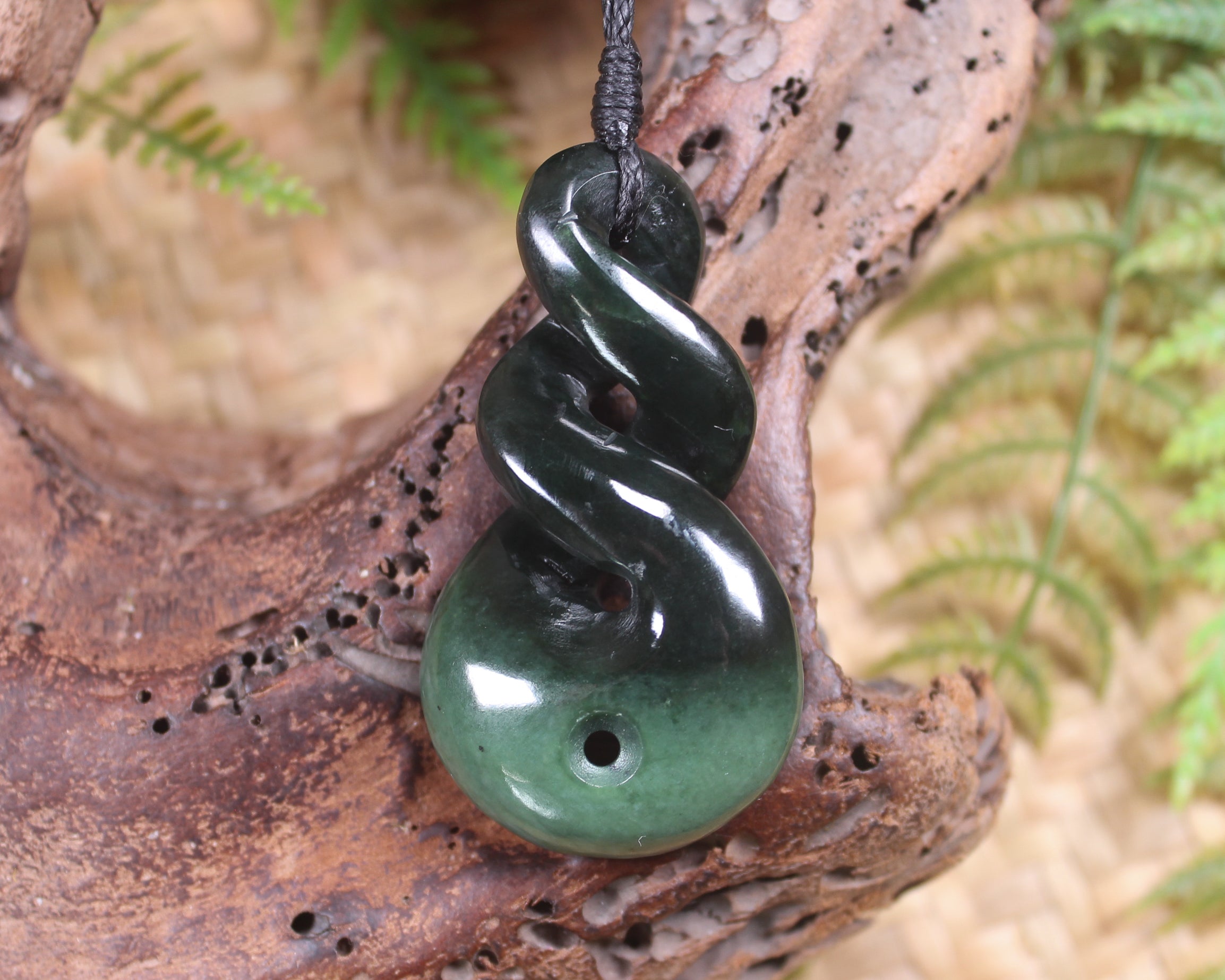 Koru Twist carved from Kawakawa Pounamu - NZ Greenstone